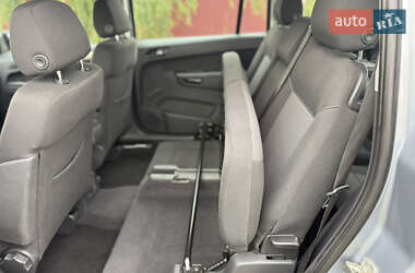 Минивэн Opel Zafira 2008 в 