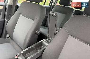 Минивэн Opel Zafira 2008 в 