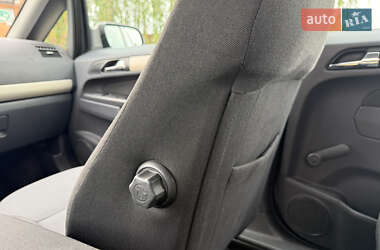 Минивэн Opel Zafira 2008 в 