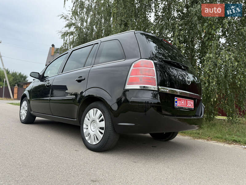 Минивэн Opel Zafira 2008 в Борисполе