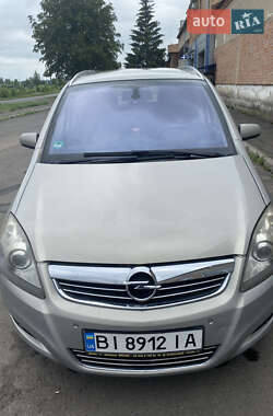 Мінівен Opel Zafira 2009 в Лубнах