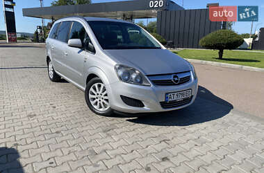 Минивэн Opel Zafira 2010 в Ивано-Франковске
