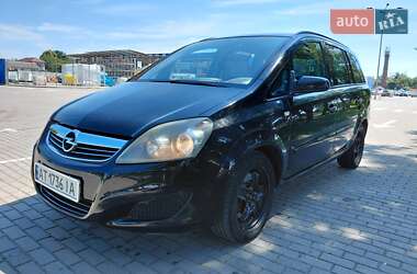 Минивэн Opel Zafira 2008 в Ивано-Франковске