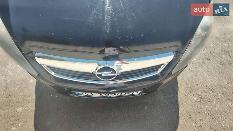 Минивэн Opel Zafira 2006 в Броварах