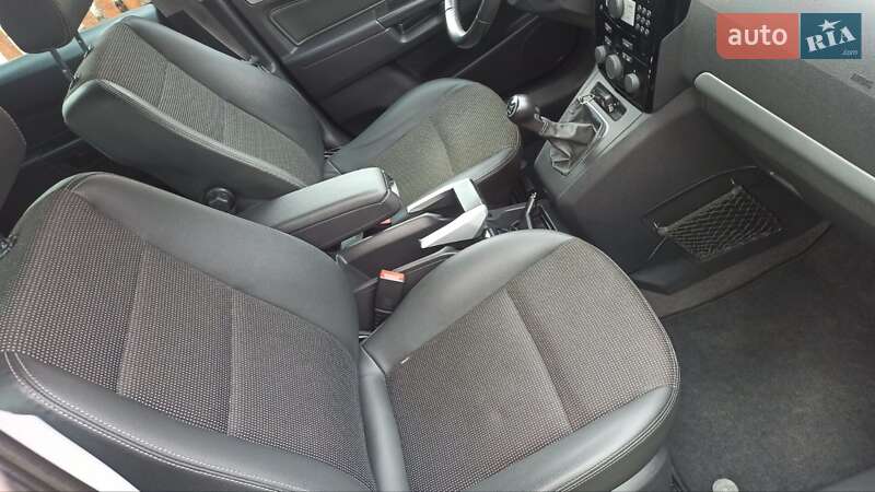 Мінівен Opel Zafira 2010 в Стрию
