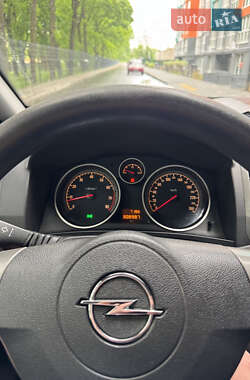 Минивэн Opel Zafira 2006 в 