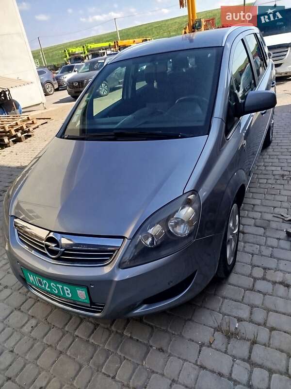 Opel Zafira 2010