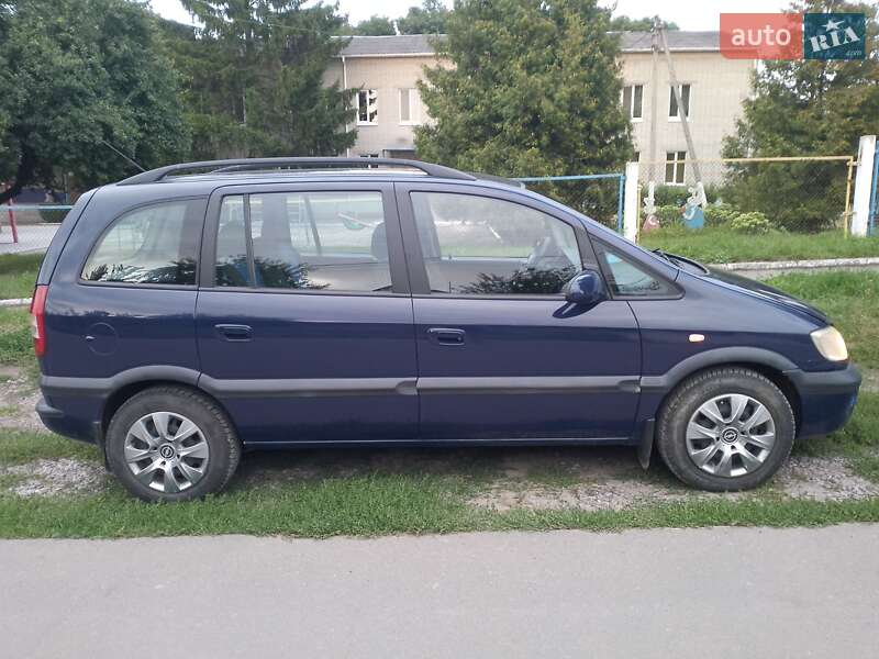Минивэн Opel Zafira 2003 в Сумах