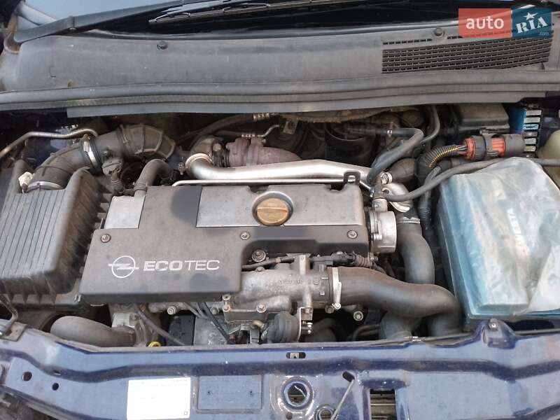 Минивэн Opel Zafira 2003 в Сумах
