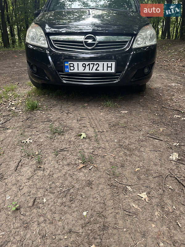 Минивэн Opel Zafira 2008 в Полтаве фото 4 Минивэн Opel Zafira 2008 в Полтаве