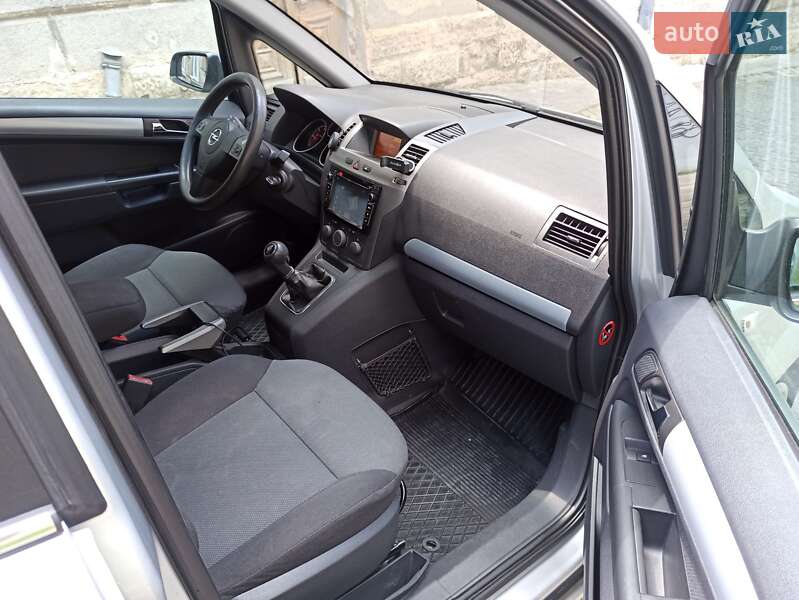 Мінівен Opel Zafira 2006 в Львові