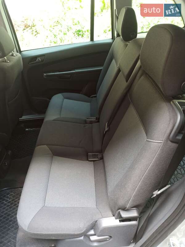 Мінівен Opel Zafira 2006 в Львові