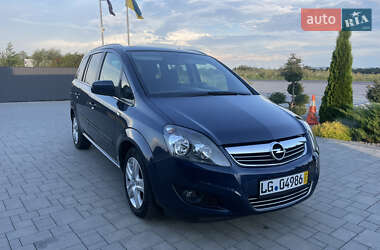 Минивэн Opel Zafira 2011 в Ивано-Франковске