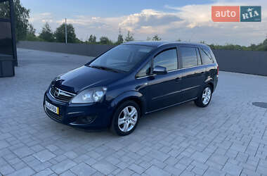 Минивэн Opel Zafira 2011 в Ивано-Франковске