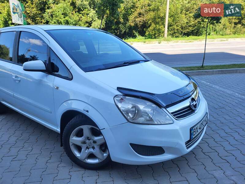 Мінівен Opel Zafira 2008 в Хмельницькому