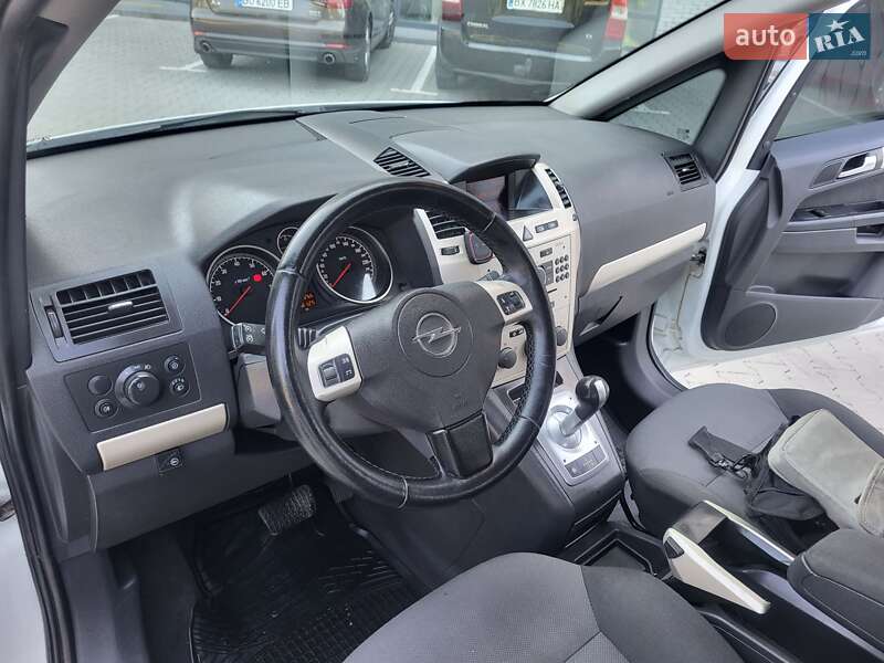 Мінівен Opel Zafira 2008 в Хмельницькому