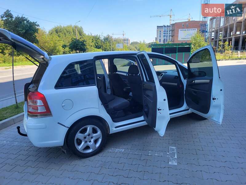 Мінівен Opel Zafira 2008 в Хмельницькому