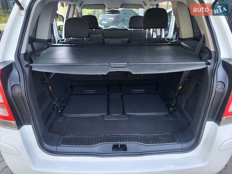 Мінівен Opel Zafira 2008 в Хмельницькому