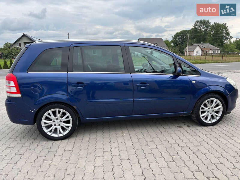 Минивэн Opel Zafira 2009 в Львове