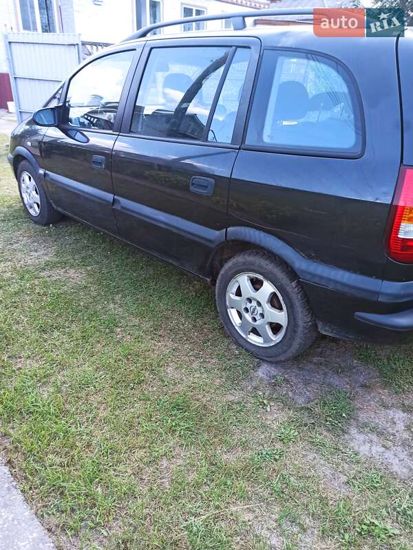 Мінівен Opel Zafira 2000 в Прилуках