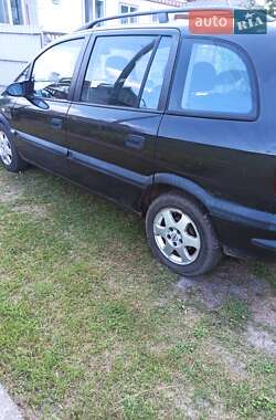 Минивэн Opel Zafira 2000 в 