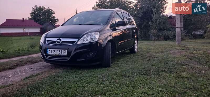 Opel Zafira 2011