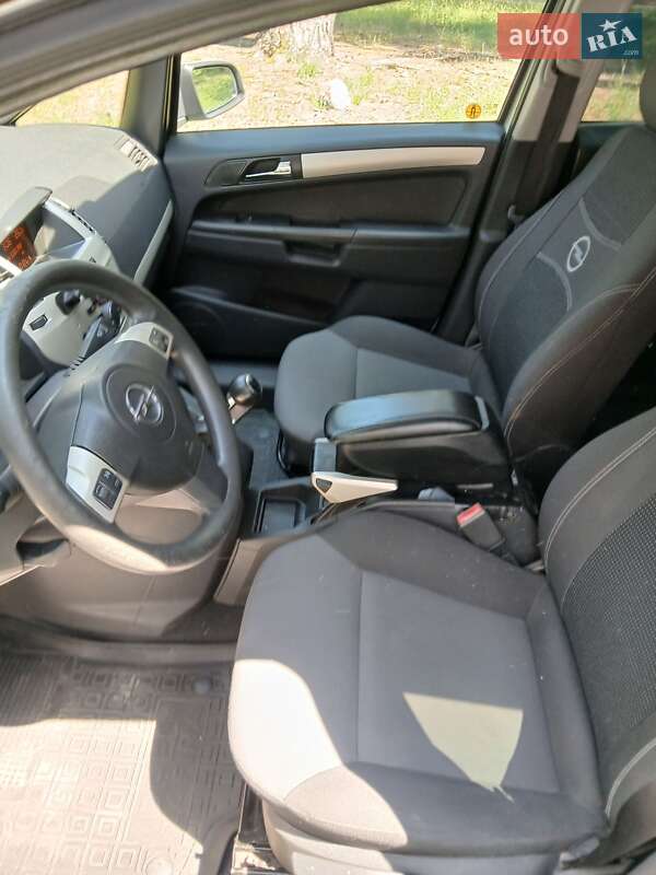 Мінівен Opel Zafira 2008 в Львові