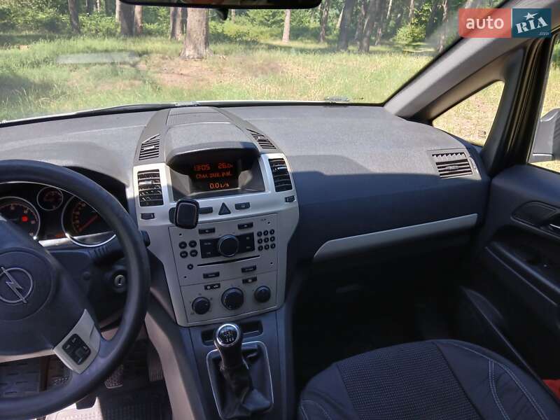 Мінівен Opel Zafira 2008 в Львові