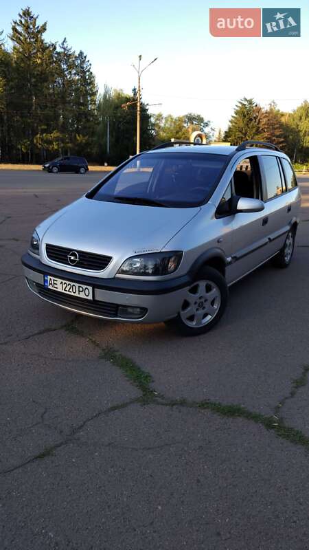Opel Zafira 2002