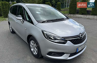 Минивэн Opel Zafira 2017 в Хмельницком