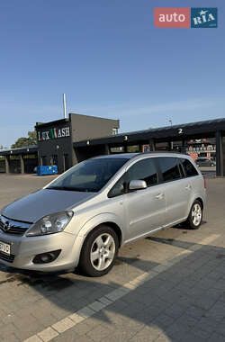Мінівен Opel Zafira 2014 в Дрогобичі