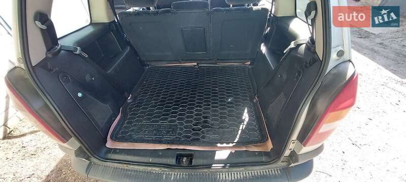 Минивэн Opel Zafira 2001 в Харькове