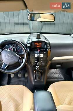 Минивэн Opel Zafira 2010 в Хмельницком