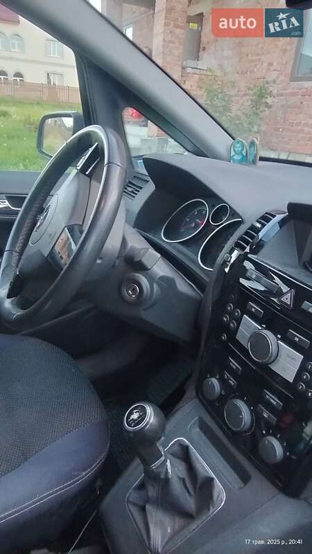 Минивэн Opel Zafira 2011 в Львове