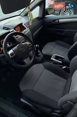 Мінівен Opel Zafira 2009 в Львові