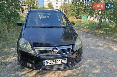 Минивэн Opel Zafira 2005 в Харькове