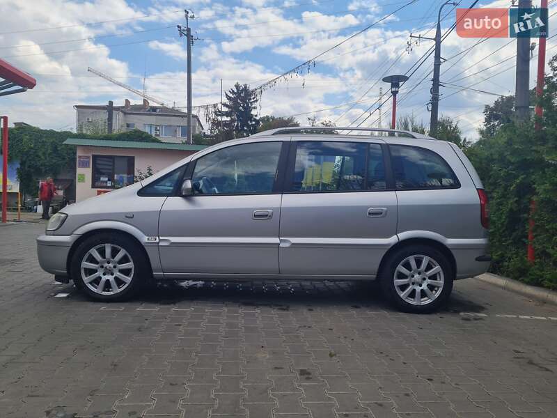 Opel Zafira 2004