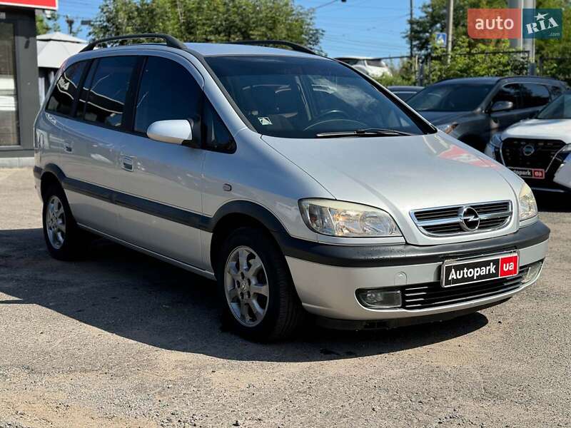 Минивэн Opel Zafira 2003 в Виннице