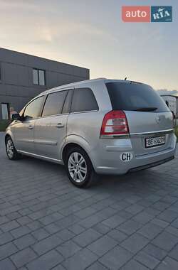 Мінівен Opel Zafira 2011 в 