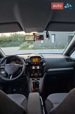 Мінівен Opel Zafira 2011 в 