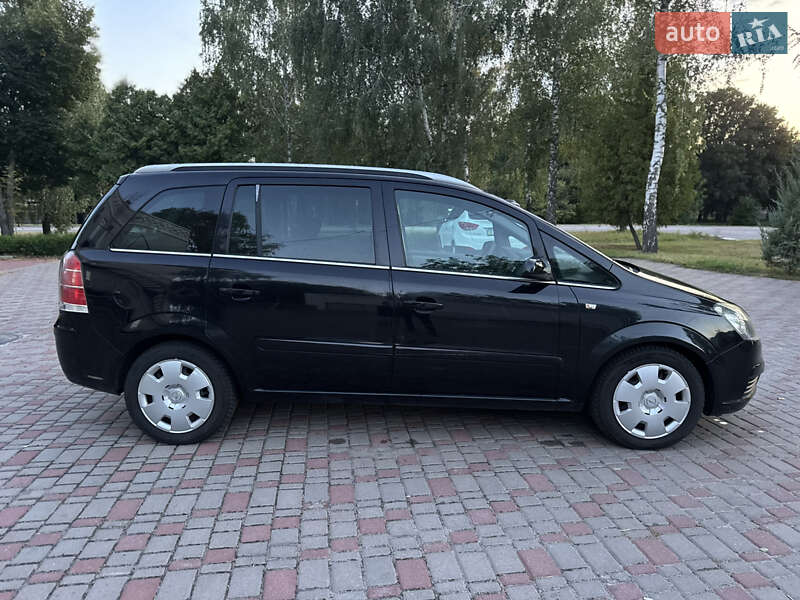 Мінівен Opel Zafira 2006 в Лубнах