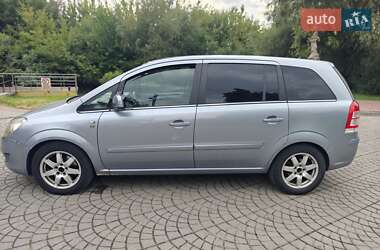 Мінівен Opel Zafira 2010 в Луцьку