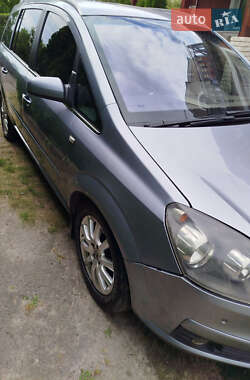 Минивэн Opel Zafira 2005 в 