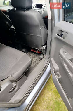 Минивэн Opel Zafira 2005 в 