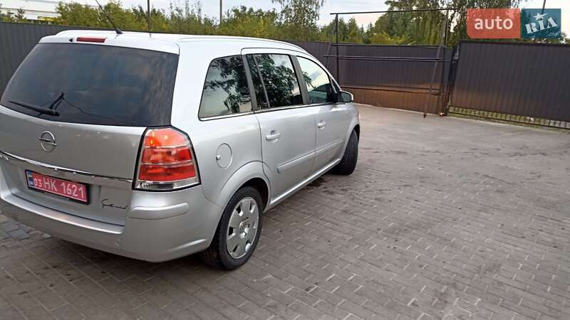 Мінівен Opel Zafira 2007 в Шишаках