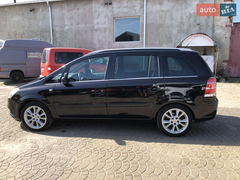 Мінівен Opel Zafira 2005 в Ковелі