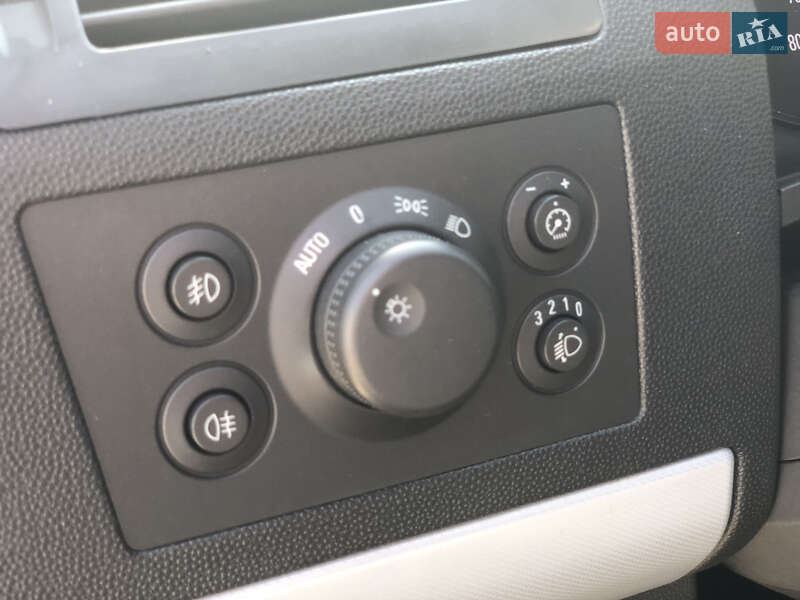 Мінівен Opel Zafira 2005 в Ковелі