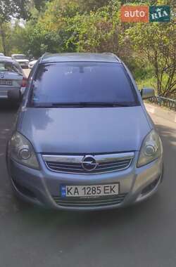 Мінівен Opel Zafira 2009 в Обухові