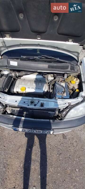 Минивэн Opel Zafira 2001 в Межгорье