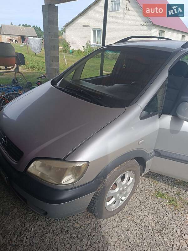 Мінівен Opel Zafira 2001 в Ратному